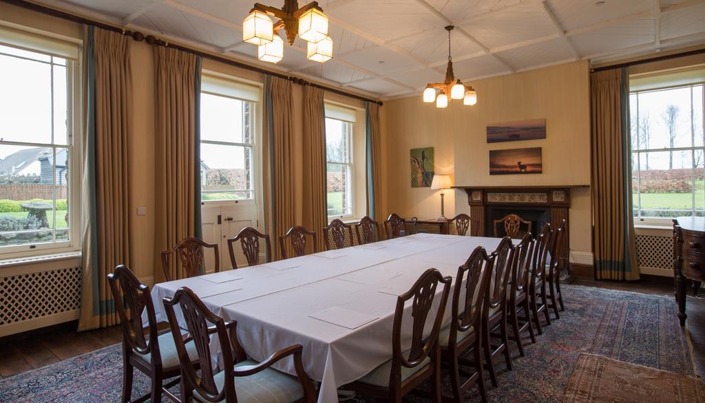 Overtown Manor Bed And Breakfast Σουίντον Εξωτερικό φωτογραφία